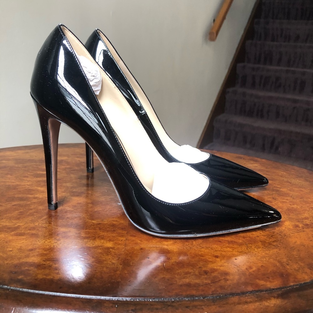 Prada Patent Pointed Toe Pumps 39 NIB